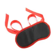 Öhmama! Ögonmask med röda kanter