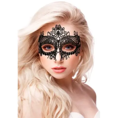 Queen black lace mask