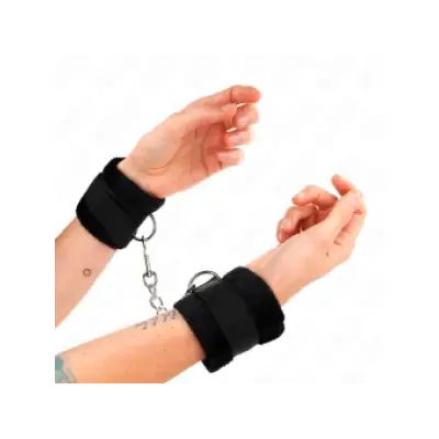 Kink Beginner Fur Hand Cuffs Black 30 X 7 Cm