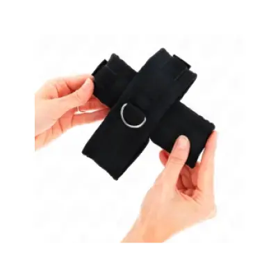 Kink Cross Cuffs Black 34 X 5.5 Cm