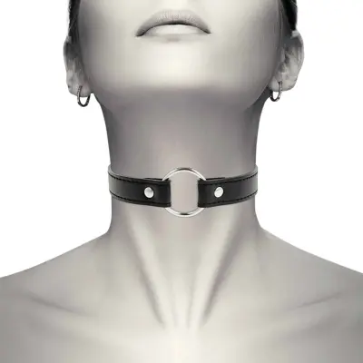 Coquette Accessories - Chic Desire Choker - Halsband i Veganskt läder med ring - Svart