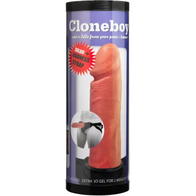 Cloneboy: Dildo + Harness Strap, Penisavgjutning