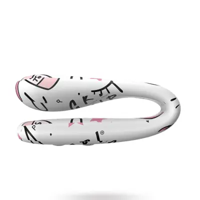 Leslie  Bend me Shape me Love me - Signature Collection