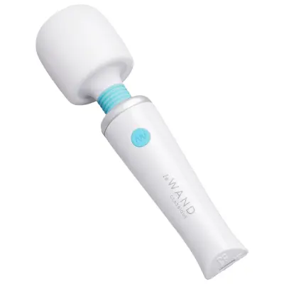 Le Wand: Classique Mini, Rechargeable Vibrating Massager